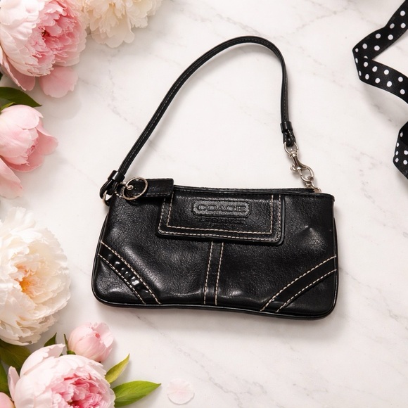 Coach Handbags - Coach Black Leather Wristlet Clutch with Contrast Stitching